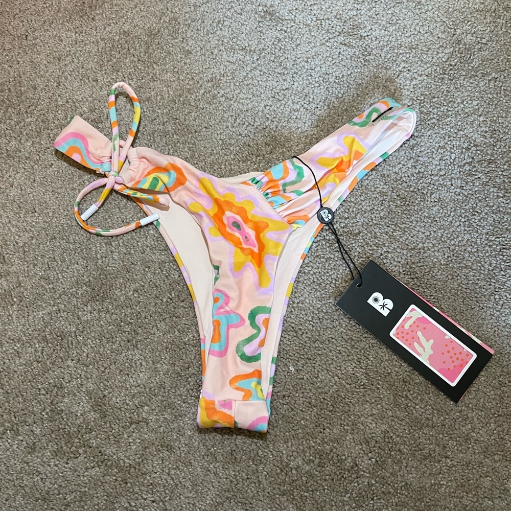 Blackbough Medium swim bottoms